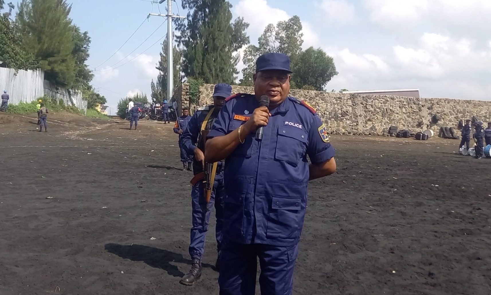 Nord-Kivu : En mission  à  Goma, le commissaire général adjoint  de la PNC en charge de l’administration,  le commissaire divisionnaire Patience   YAV MUSHID  conscientes les policiers sur leurs missions.